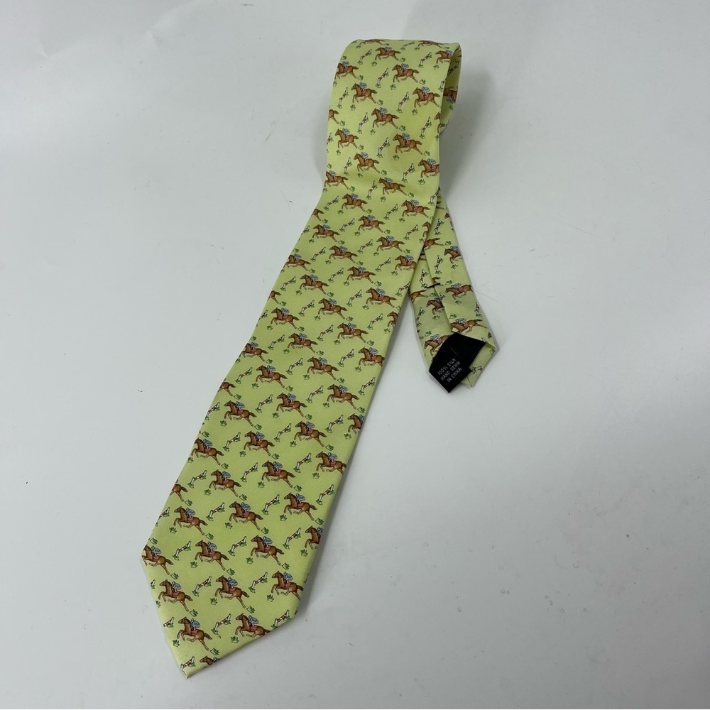 Jos. A. Bank 100 % Silk Tie